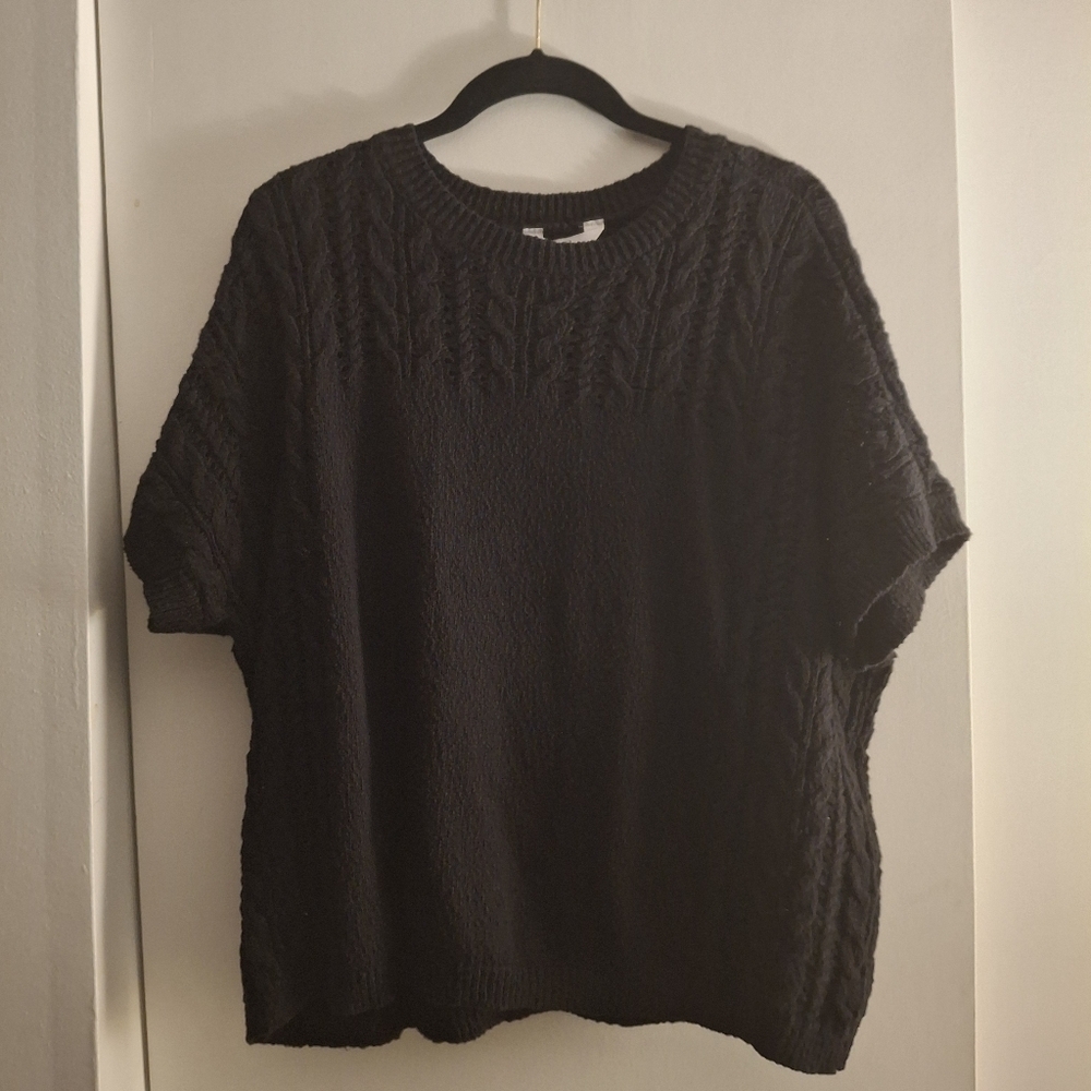 Time and Tru Women's Short Sleeve Black Cable Knit Sweater